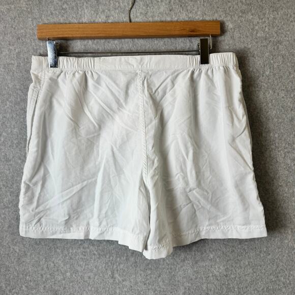 NWT L.L.Bean Shorts Women’s White UPF 50 Casual Coastal Athletic Sun Protection - Picture 3 of 13